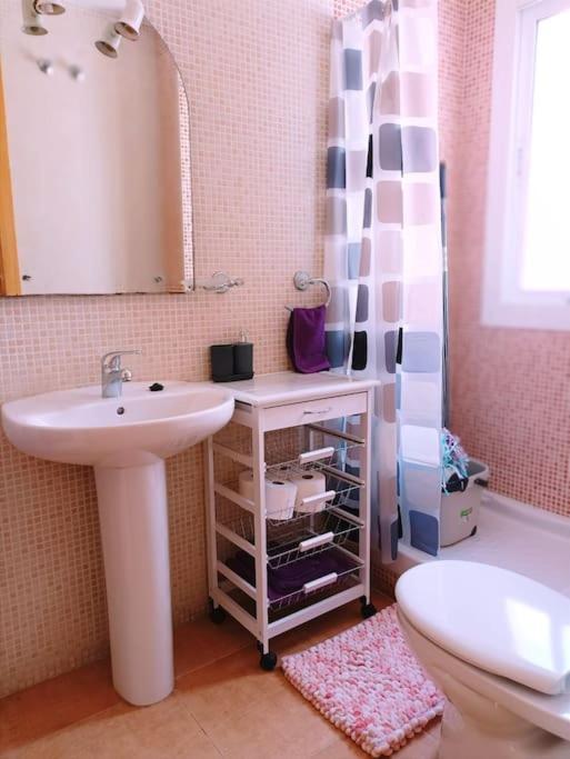 Casa Familiar A Pie De Piscina Villa เบรา ภายนอก รูปภาพ