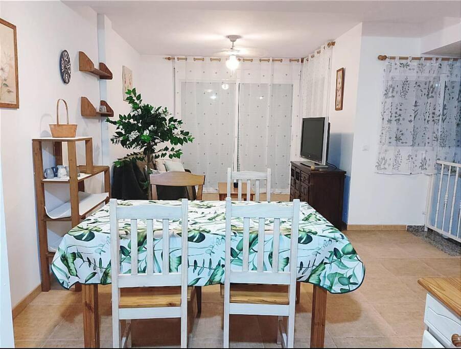 Casa Familiar A Pie De Piscina Villa เบรา ภายนอก รูปภาพ