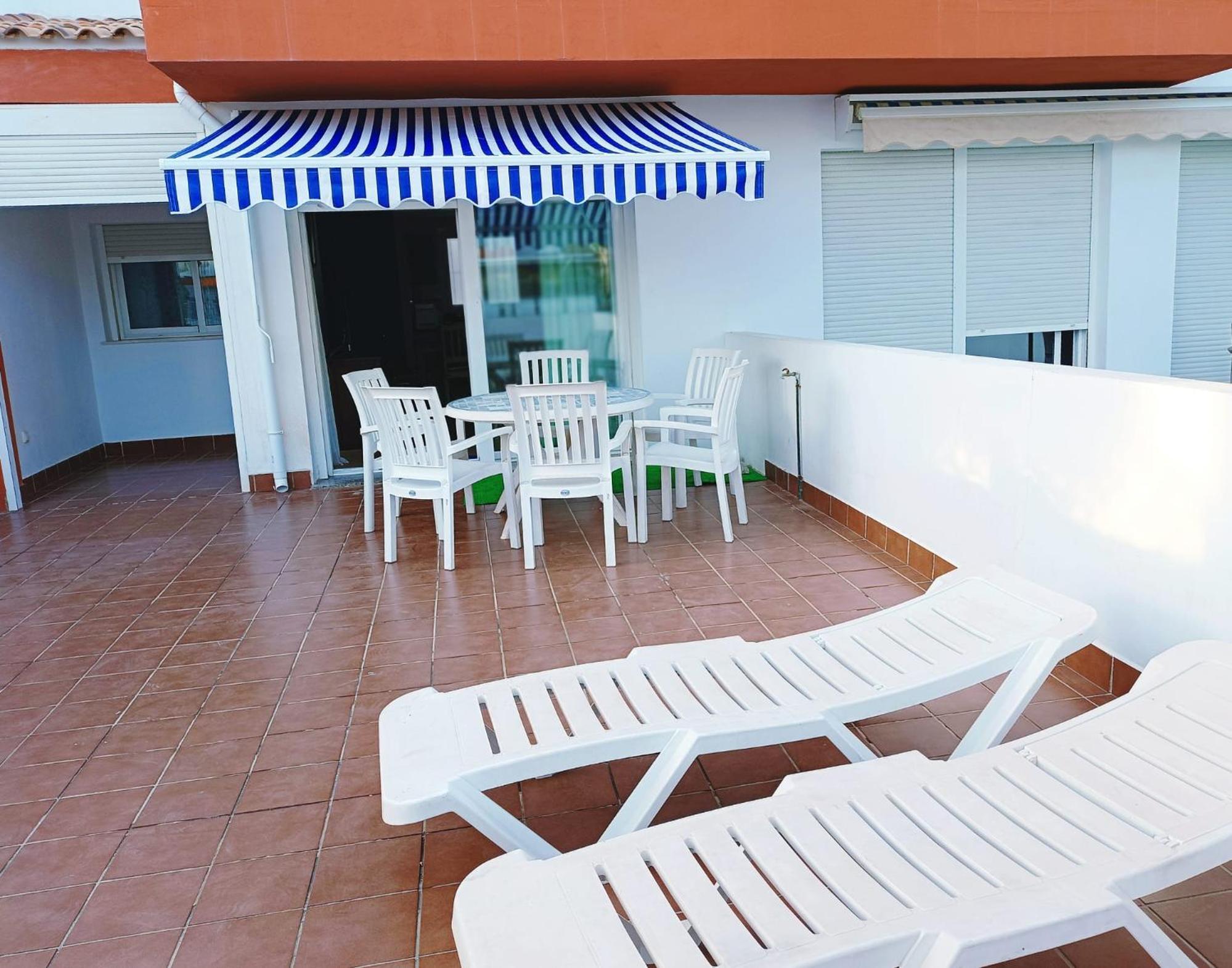 Casa Familiar A Pie De Piscina Villa เบรา ภายนอก รูปภาพ