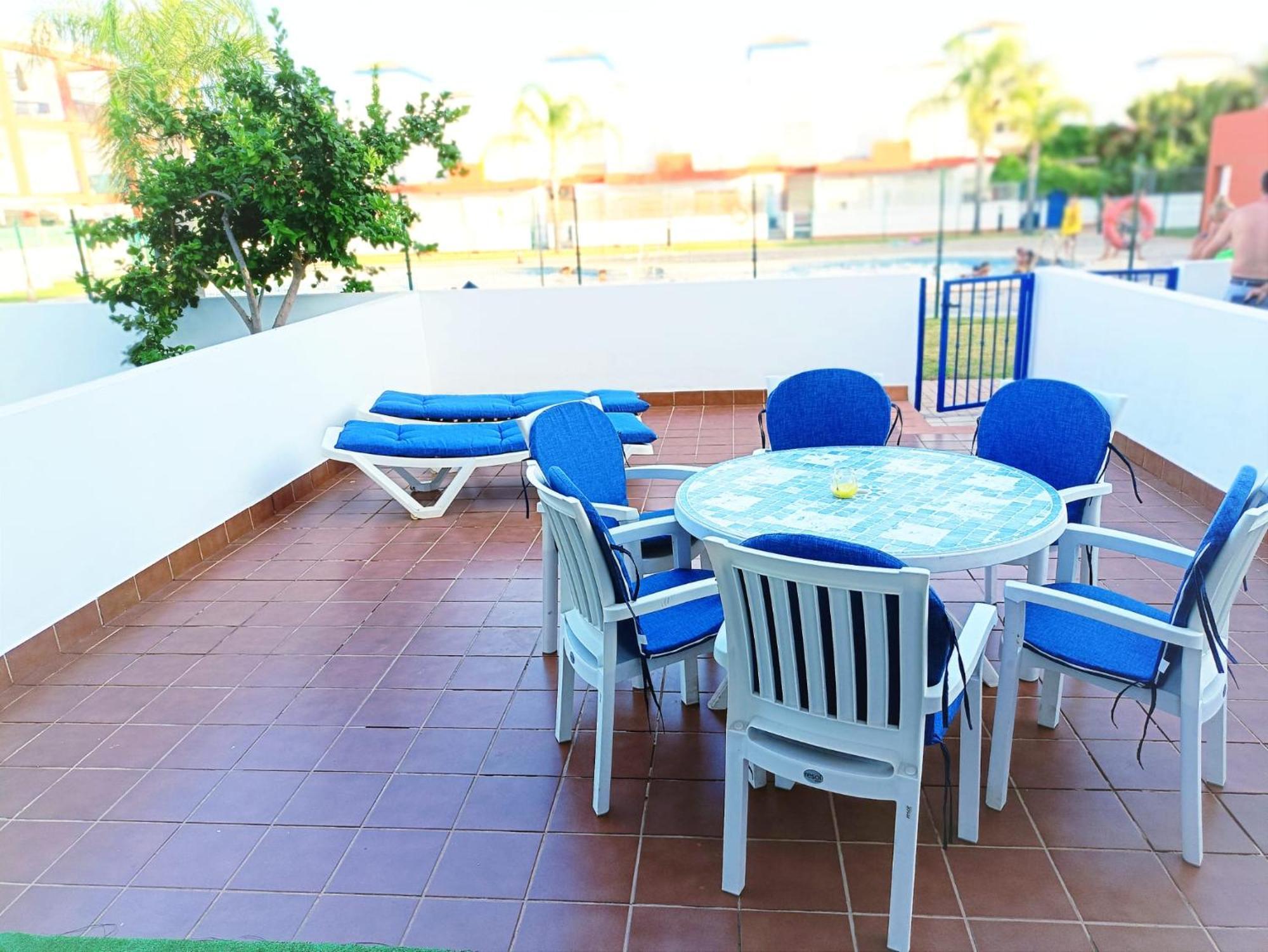 Casa Familiar A Pie De Piscina Villa เบรา ภายนอก รูปภาพ